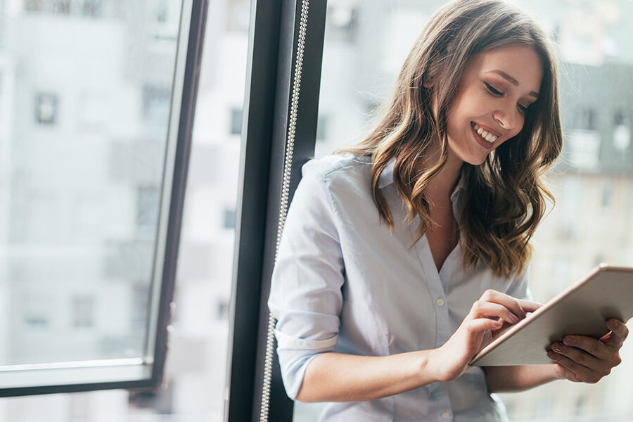 Multifamily property manager filling out key control policy checklist