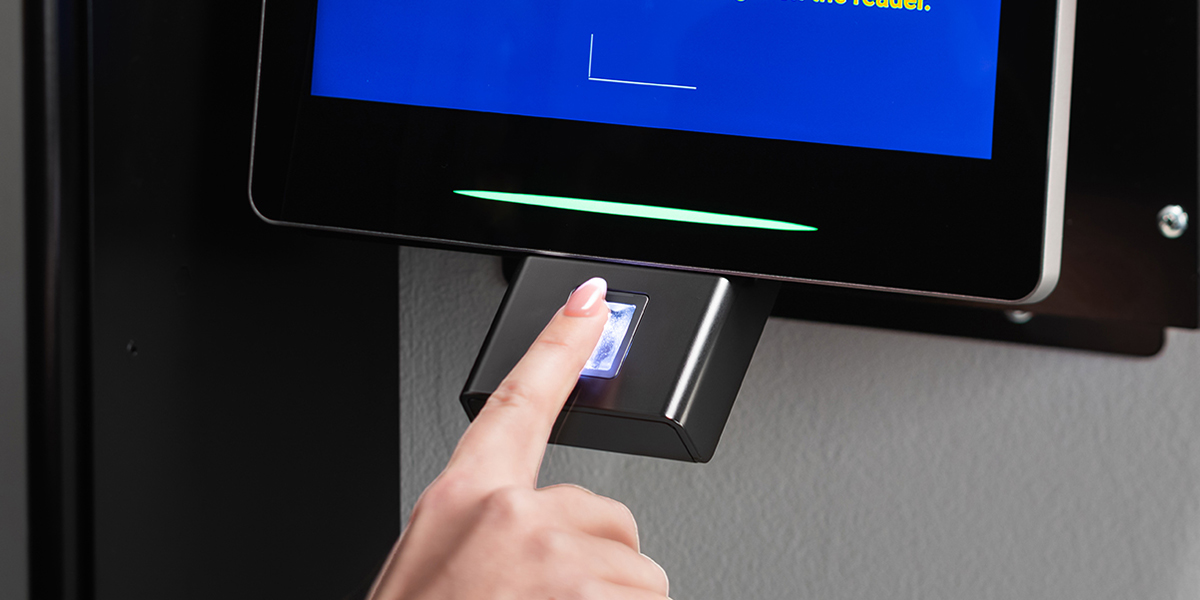 Editing fingerprint access with HandyTrac