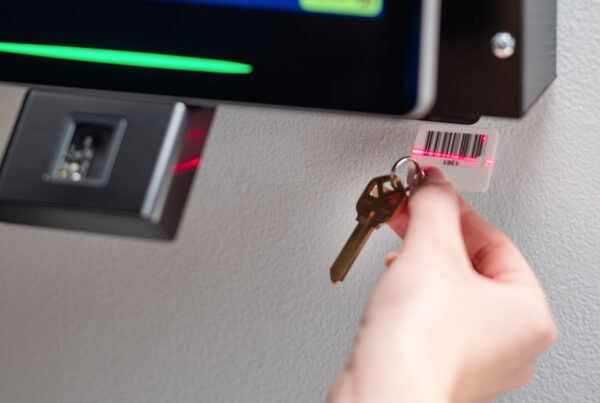 property manager scans key tags with handytrac