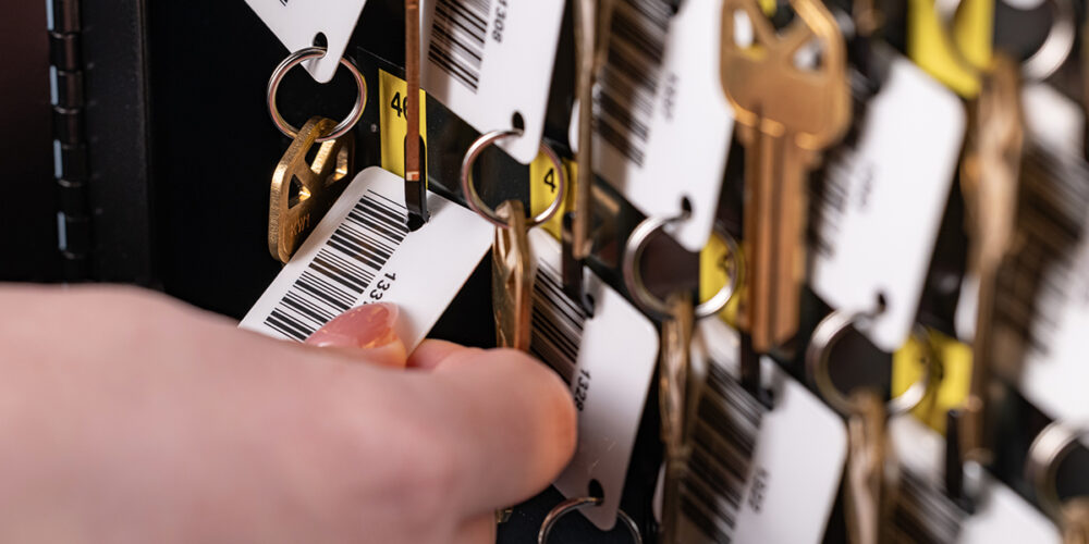 How to Update Key Tags by Unit or Tag Number in a HandyTrac System ...